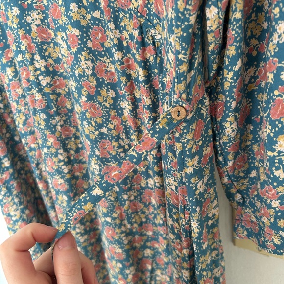 Sold - Picture 4 of 8